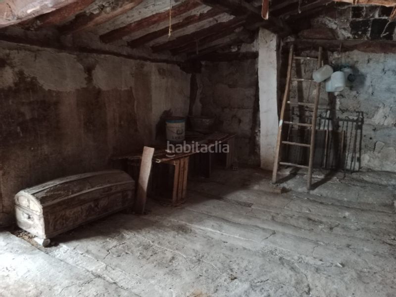 Foto 7c457971-d587-4669-b36f-4247a3f6abe6. Casa amb calefacció a Nalda