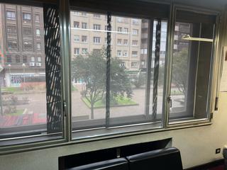 Oficina a Gran Via. Ubicada en el corazón de logroño, esta impresionante oficina se