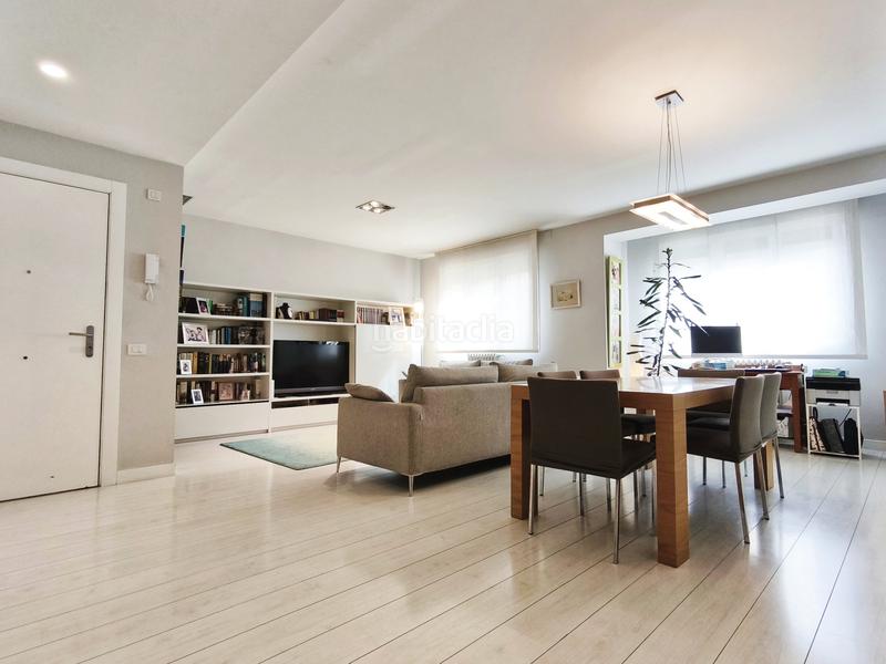 Foto 8b0895a7-c8a0-49b8-a312-8b35fedbd2f5. Piso  en venta en zona centro en Gran Via Logroño