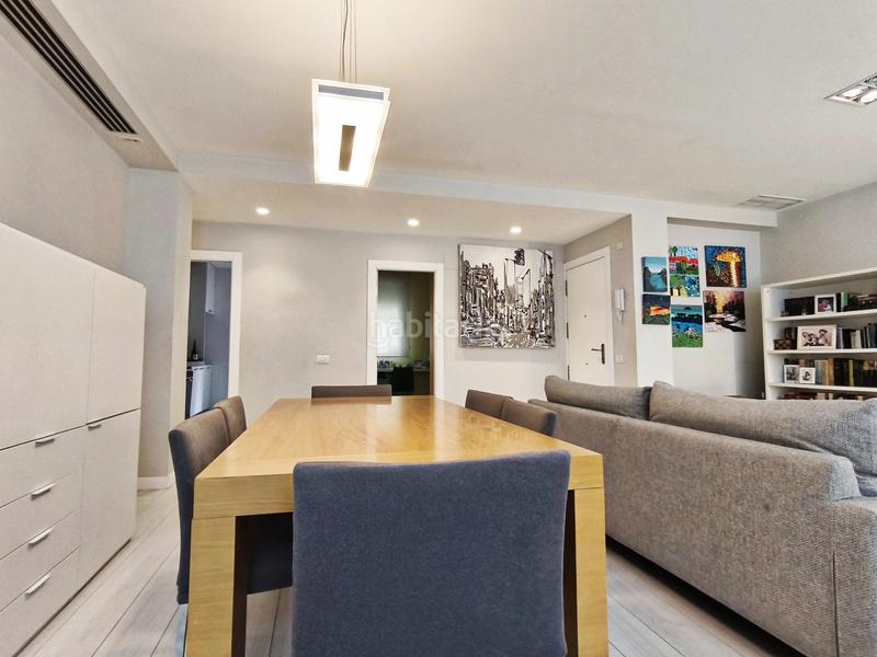 Foto c00a1a14-cd3f-471c-9271-cd62936d9367. Piso  en venta en zona centro en Gran Via Logroño