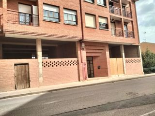 Locale commerciale in Lardero. Local en bruto con sotano en lardero