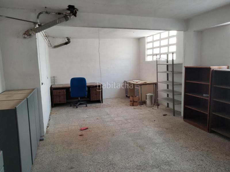 Foto 1dd34a9e-1718-46cb-91eb-87ffdefd1e00. Local comercial local con muchas posibilidades en san prudencio en Logroño