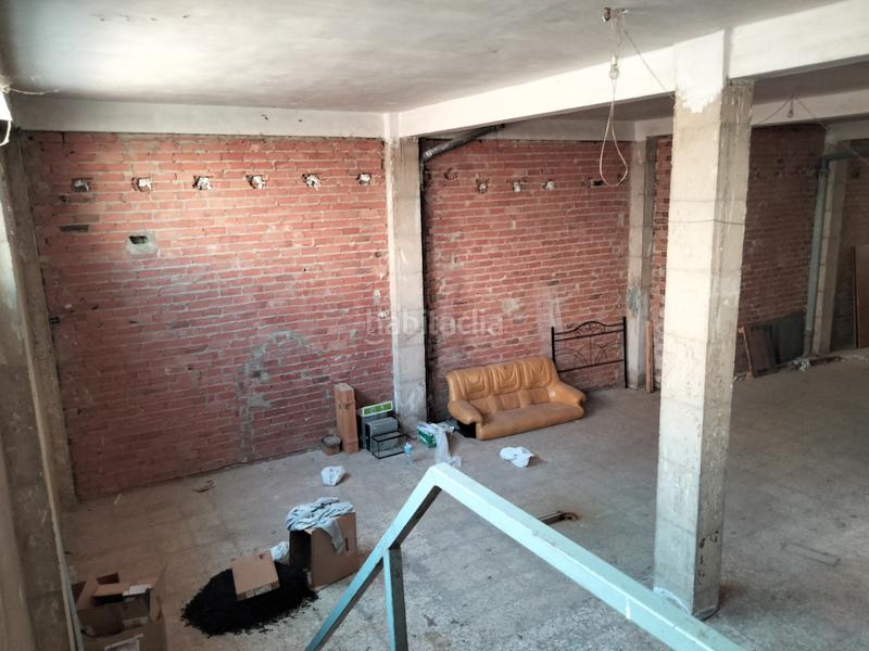 Foto 8de5b210-00fb-4bef-80e0-a864c9a45d45. Local comercial local con muchas posibilidades en san prudencio en Logroño