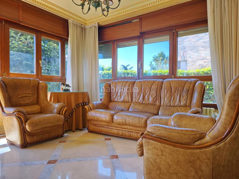 Foto 053cfdd9-f7d2-49d1-8ad3-e5ff7987fab8. Casa con riscaldamento parcheggio piscina in Avenida Madrid Logroño