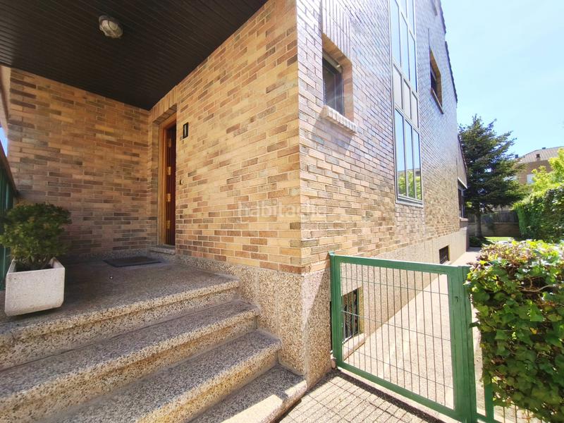 Foto 2c7081ba-c909-49b6-ba01-ab87886a208d. Casa con riscaldamento parcheggio piscina in Avenida Madrid Logroño