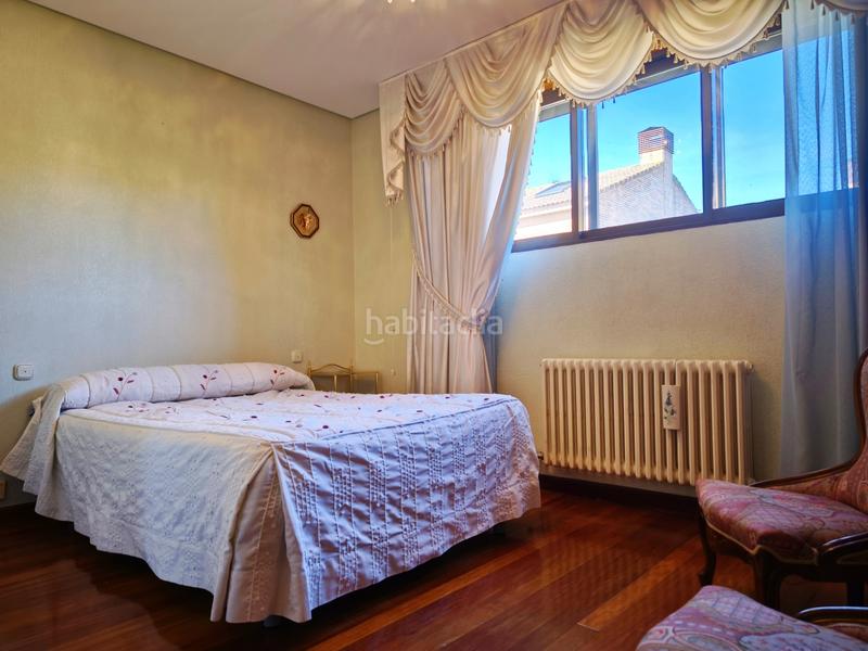 Foto 579cc8db-fd82-4523-afdd-b46a0c14e452. Casa con riscaldamento parcheggio piscina in Avenida Madrid Logroño