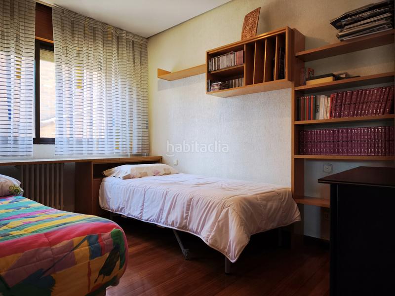 Foto 6bcc28e2-a33d-4294-b169-b0ddd7eee395. Casa con riscaldamento parcheggio piscina in Avenida Madrid Logroño