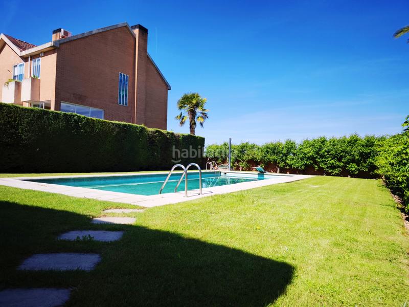Foto 798b6444-bafd-498f-bdfe-70efd66b1288. Casa con riscaldamento parcheggio piscina in Avenida Madrid Logroño