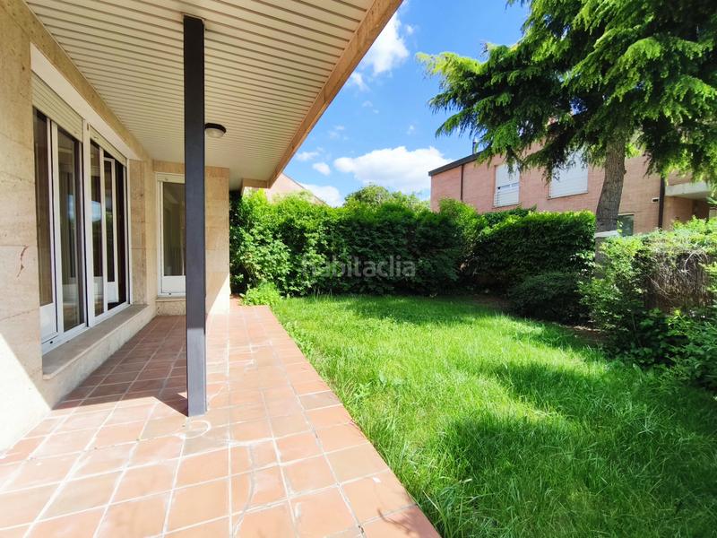 Foto 57773b87-f651-48c6-b4b0-d885ad7f0865. Casa chalet en avenida de madrid, en Avenida Madrid Logroño