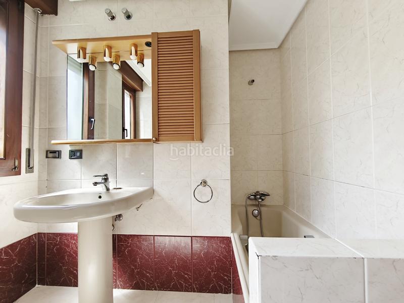 Foto 95ba4d70-f597-433d-9753-c0a783b46ea9. Casa chalet en avenida de madrid, en Avenida Madrid Logroño