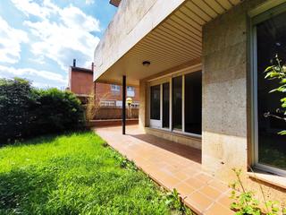 Maison à Avenida Madrid. Chalet en avenida de madrid, logroño