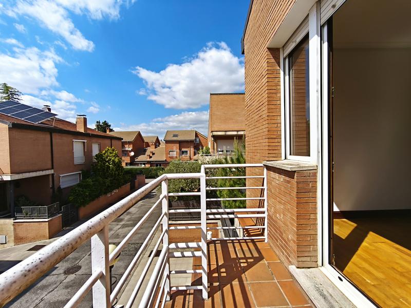 Foto bc664995-f988-48fb-964c-e88d7899132b. Casa chalet en avenida de madrid, en Avenida Madrid Logroño