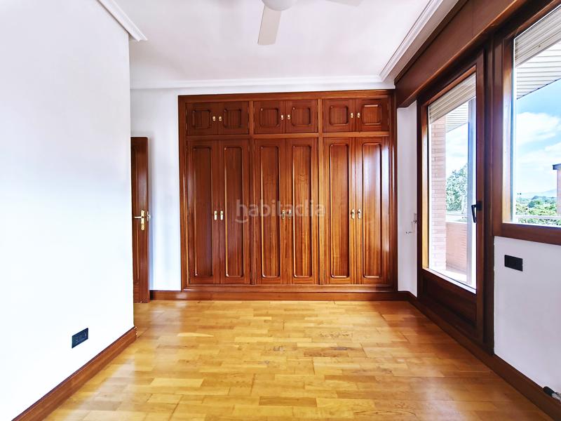 Foto dfb612a4-2c8e-4ea7-8984-6a31da90e9fd. Casa chalet en avenida de madrid, en Avenida Madrid Logroño