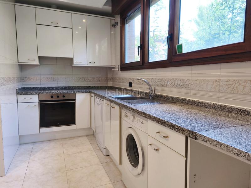 Foto f19effe0-7644-4e86-ac4e-7409c3ffb166. Casa chalet en avenida de madrid, en Avenida Madrid Logroño