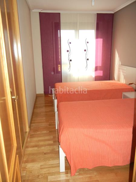 Foto 69bcd444-1117-431d-a9cd-aa35ddf79272. Appartamento con riscaldamento parcheggio piscina in Logroño