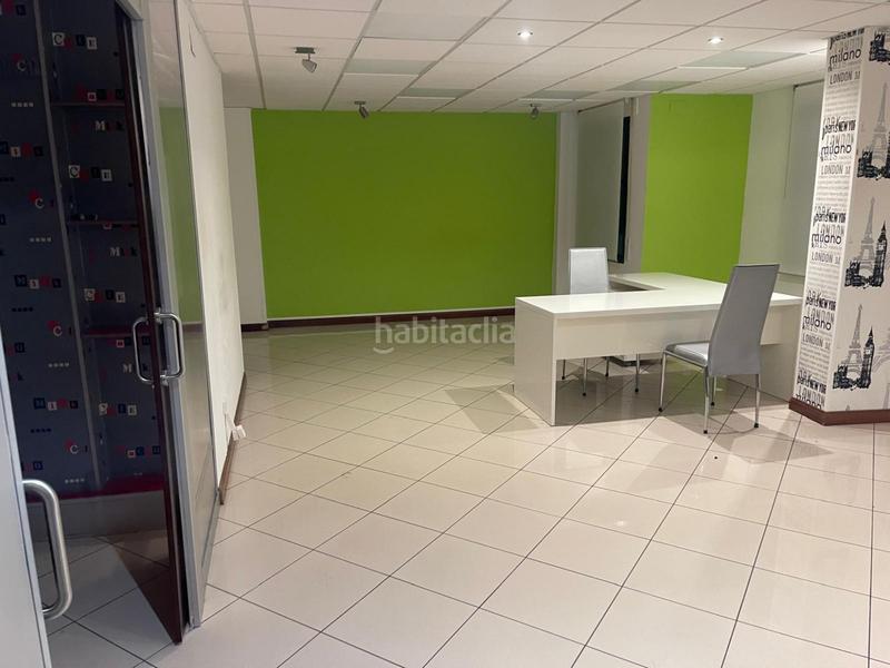 Foto 9e3498f0-8095-4a10-b01e-18f41f805602. Miete büro mit parking in Cascajos - Piqueras Logroño