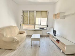 Lloguer Pis  Logroño - av de la paz. Apartamneto en alquiler para estudiantes.