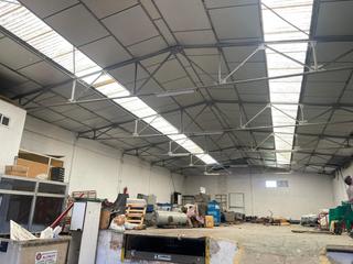 Industrial building in Polígono Cantabria