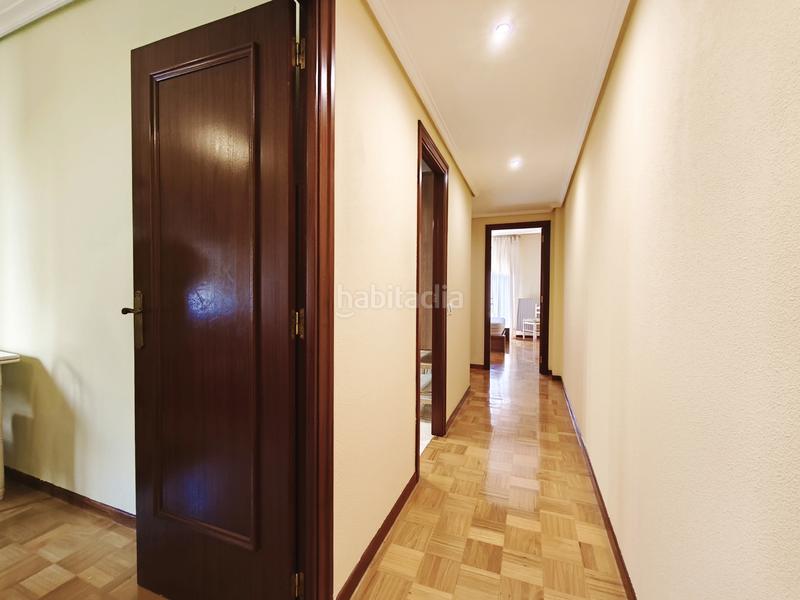 Foto f381d4c7-e7cf-4afa-8afd-497b279e4196. Piso  de 3 habitaciones centro en Juzgados Logroño