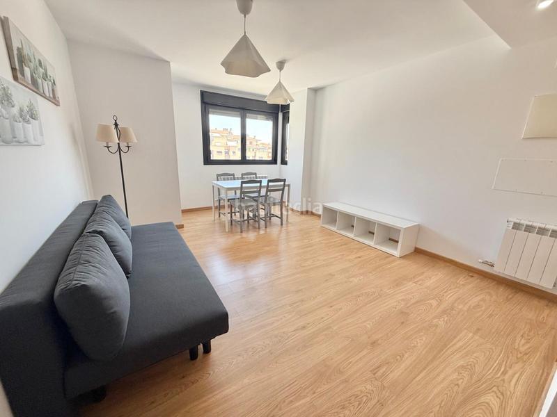 Foto 9e8a5559-85b1-4525-993d-b87bebe0a92a. Alquiler piso estudio en alquiler ! buscas un espacio cómodo y funcional? este estudio puede ser justo lo que necesitas en Villamediana de Iregua