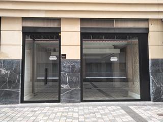 Lloguer Local Comercial a Gran Via. Local siervas de jesus