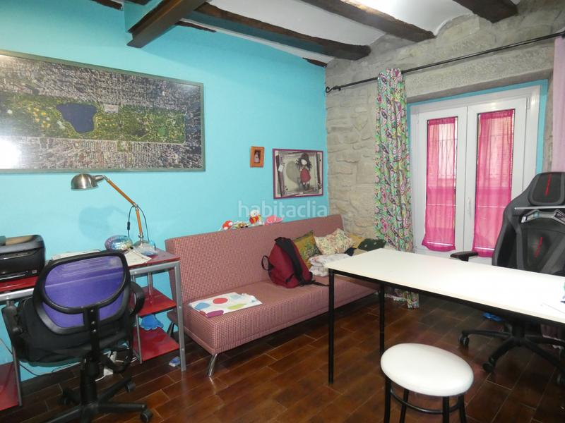 Foto dca23260-8eb9-4f25-bf7b-03fdd28feea5. Casa  en venta en Fuenmayor