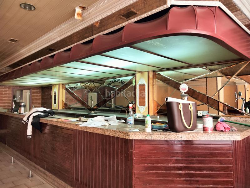 Foto 10bda6d1-8fd0-4ce5-afbd-c91e94cc2687. Lloguer local comercial a Jesuitas Logroño