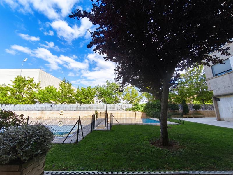 Foto 5f2a7550-939a-41d5-9944-bf9ab131797f. Piso  de 3 habitaciones en la guindalera, en La Cava - Fardachón Logroño