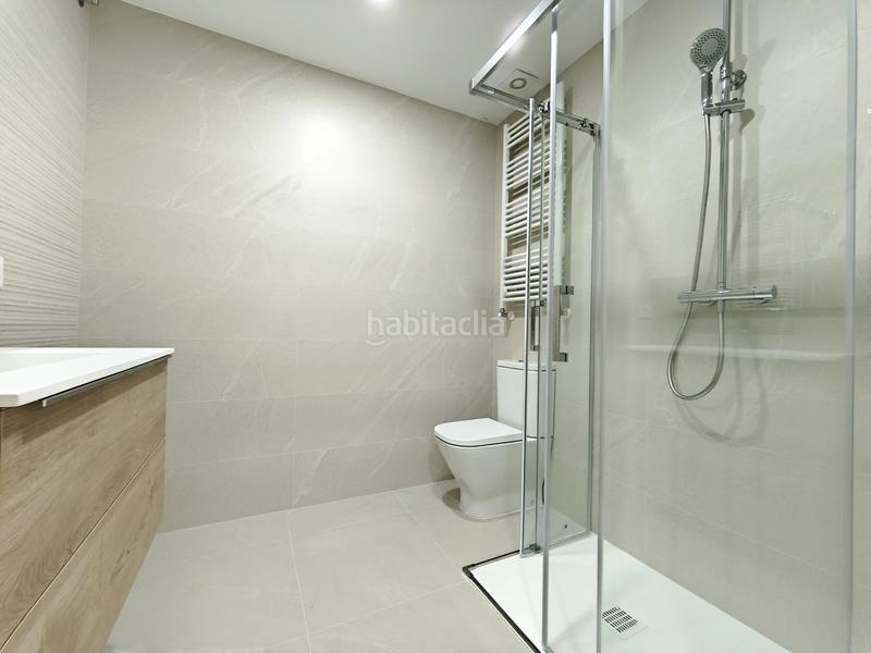 Foto 41b56cdb-b09a-4778-83c5-b5cb75c7a4f7. Piso  reformado de 3 habitaciones centro en Gran Via Logroño