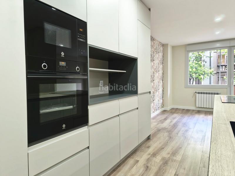 Foto 4768758d-0ea6-4647-b96e-9c8c2080df91. Piso  reformado de 3 habitaciones centro en Gran Via Logroño