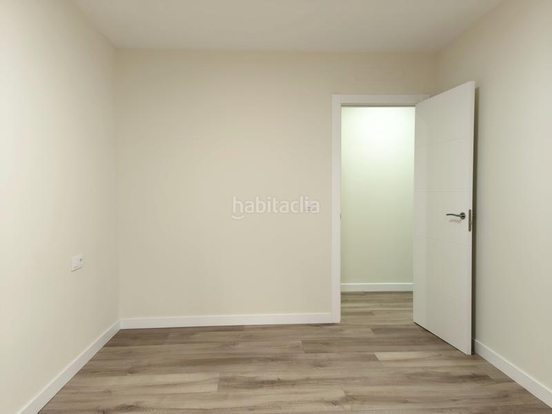 Foto f2a66077-1cb6-4133-a3d5-0773e5f336a6. Piso  reformado de 3 habitaciones centro en Gran Via Logroño