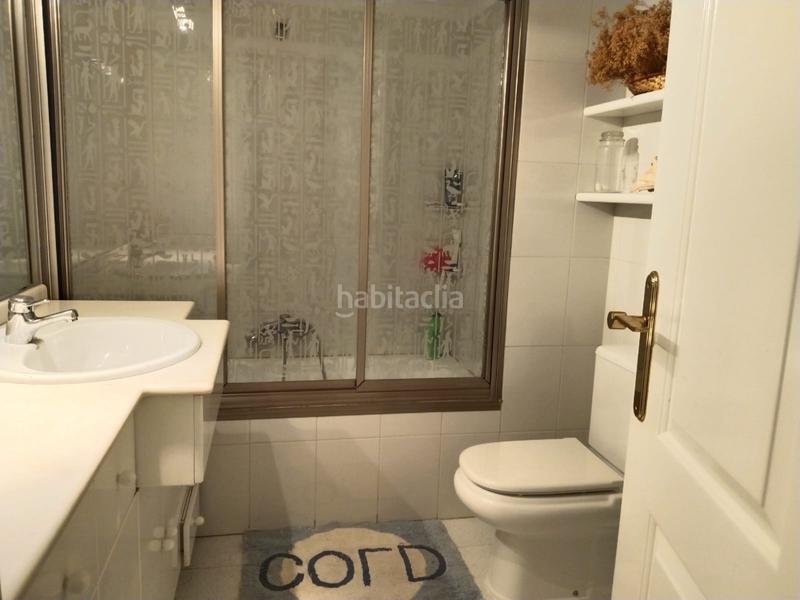 Foto 2e0022a2-75c1-4318-ab36-84d748f193a5. Casa amb calefacció aparcament piscina a Avenida Madrid Logroño