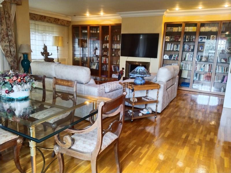 Foto 5507e83b-bebb-4f5b-b21c-feaac299fa85. Casa amb calefacció aparcament piscina a Avenida Madrid Logroño