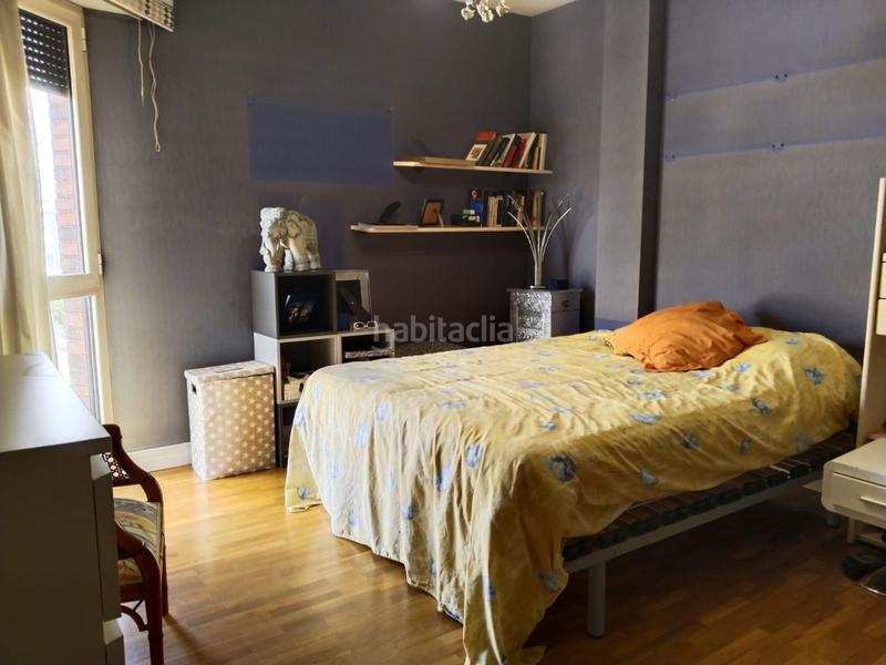 Foto 67c6fcf7-a849-46ec-80d9-a649f354ee34. Casa amb calefacció aparcament piscina a Avenida Madrid Logroño