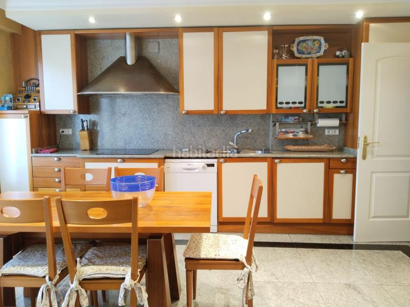 Foto 92ee2493-8077-41e9-8b00-3ae8b7ec669b. Casa amb calefacció aparcament piscina a Avenida Madrid Logroño