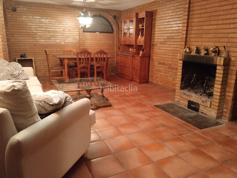 Foto 9a47f0c4-4216-4518-80f4-03f7139e2831. Casa amb calefacció aparcament piscina a Avenida Madrid Logroño