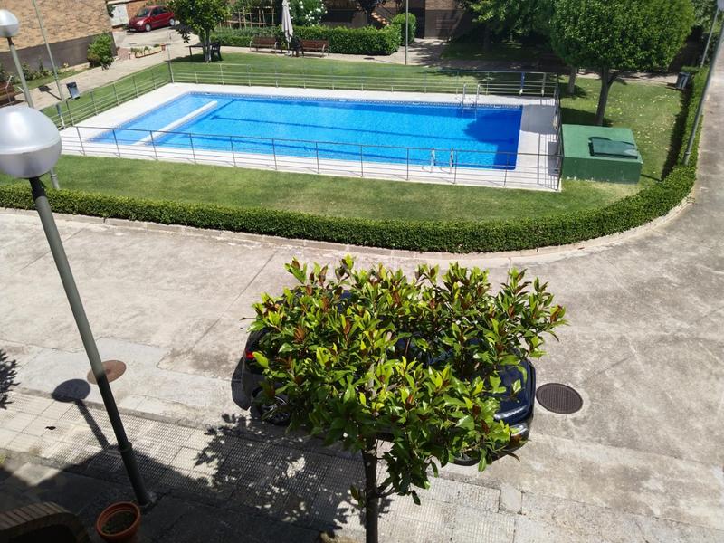 Foto b0182feb-3bbd-4af6-99a1-829a98d773f1. Casa amb calefacció aparcament piscina a Avenida Madrid Logroño