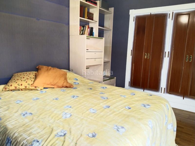 Foto f7b592a8-3bb4-48c4-a3dc-8a011a09084b. Casa amb calefacció aparcament piscina a Avenida Madrid Logroño