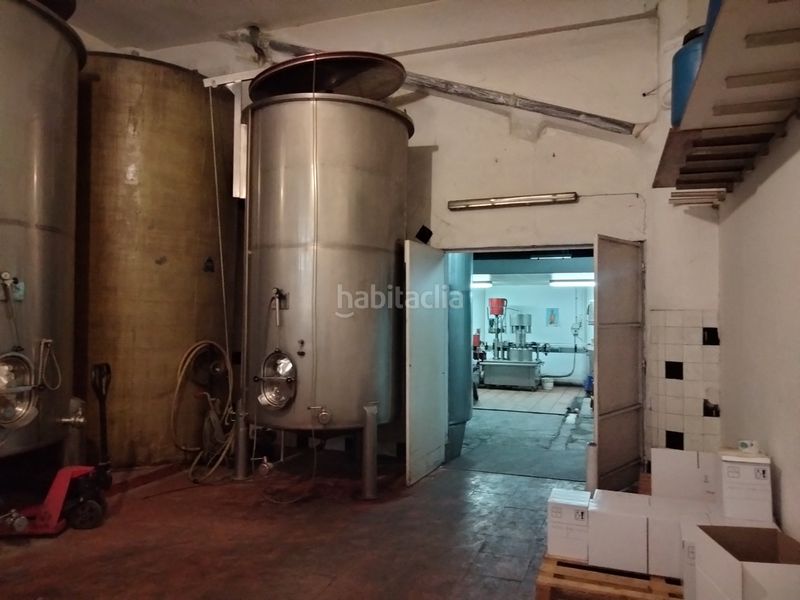 Foto b166b9d1-3151-42ad-80eb-7ab431181d57. Local comercial a Oeste Logroño