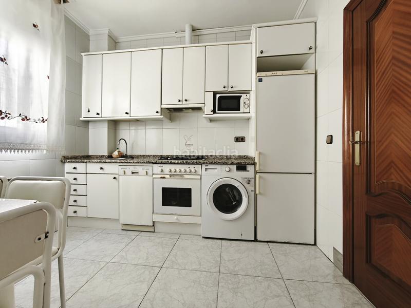 Foto 7fbf81b5-ecfd-4b51-aa8b-d641bc6c095c. Piso oportunidad única de adquirir un magnífico piso en el corazón ! presentamos este encantador inmueble ubicado en la zona en Logroño