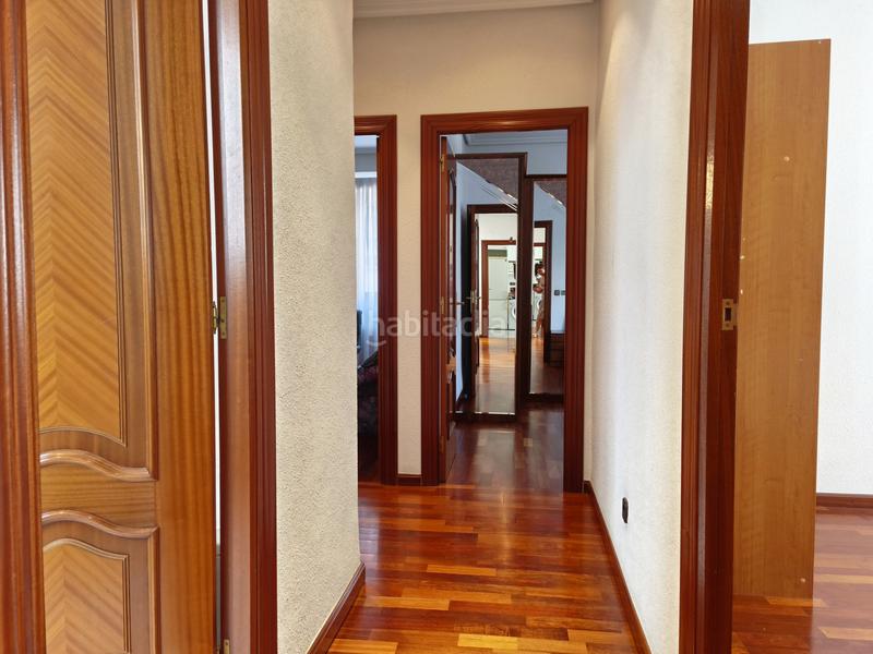 Foto d828d329-553a-4d79-8e03-158fb4de1a72. Piso oportunidad única de adquirir un magnífico piso en el corazón ! presentamos este encantador inmueble ubicado en la zona en Logroño