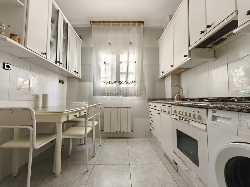 Foto ddbded0c-e67e-4741-b4c8-bc5d44204aa6. Piso oportunidad única de adquirir un magnífico piso en el corazón ! presentamos este encantador inmueble ubicado en la zona en Logroño