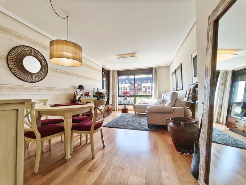 Foto 67813abd-9068-46e5-afd6-521f7c53f873. Piso  de 3 habitaciones con terraza en la guindalera en Logroño