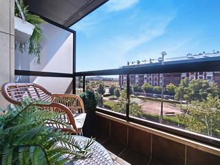Pis a La Cava - Fardachón. Piso de 3 habitaciones con terraza en la guindalera