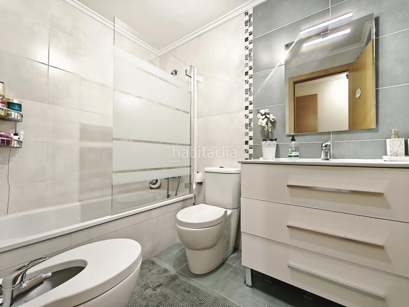 Foto a8b29235-2a89-4ab5-989a-cc26d27ccd81. Piso  de 3 habitaciones con terraza en la guindalera en Logroño