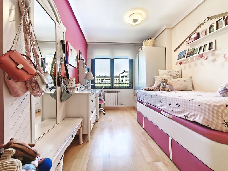 Foto d0119583-c9ff-4f4b-b151-75a06a717dce. Piso  de 3 habitaciones con terraza en la guindalera en Logroño