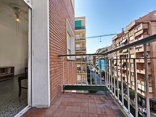 Piso en Residencia. Presentamos un magnífico piso en venta ubicado en la encantadora