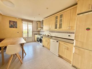 Rent Flat  Logroño - pz inmaculada concepcion. Disponible a partir del 15 de julio. casita en alquiler con terr
