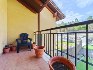 Pis a Sojuela. Piso de 3 habitaciones con terraza en sojuela