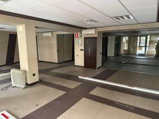 Rent Office space in Gran Via. Ofrecemos en alquiler una magnífica oficina situada en el corazó